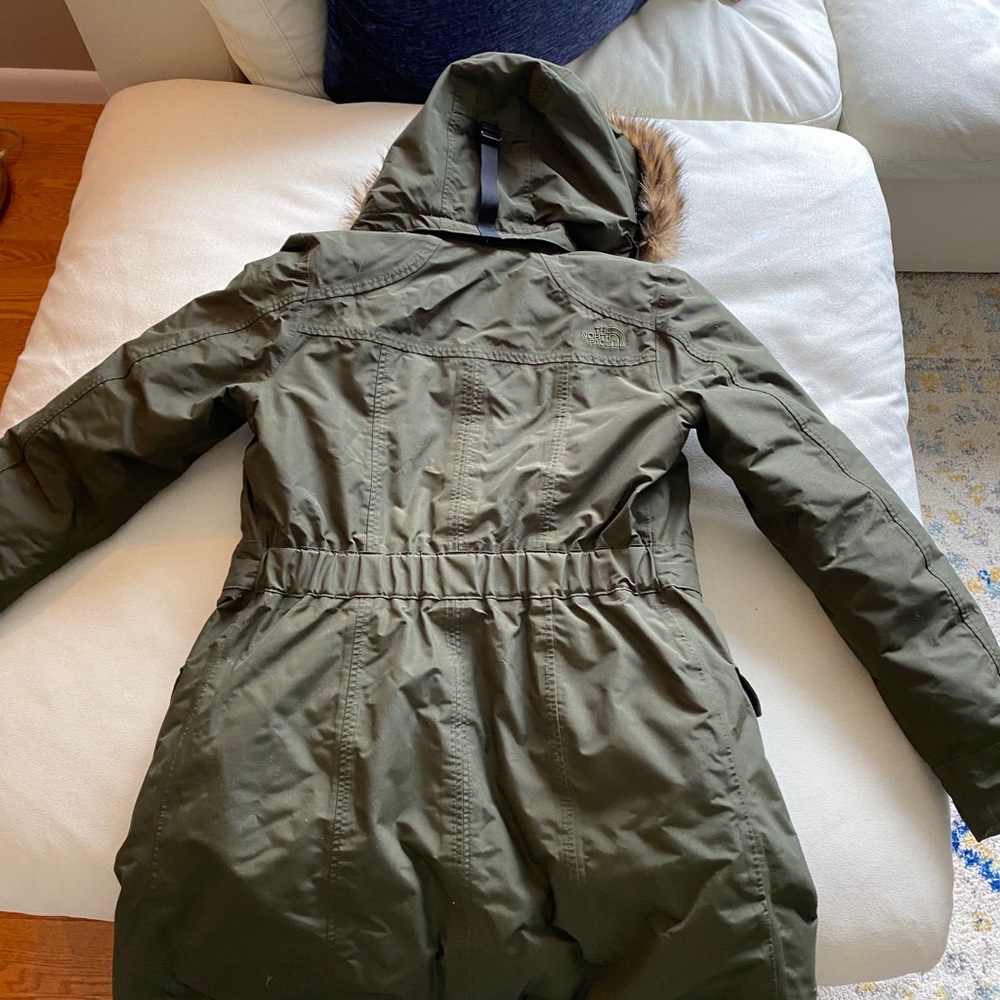 Down & Gortex Olive Green North Face Winter Coat - image 3